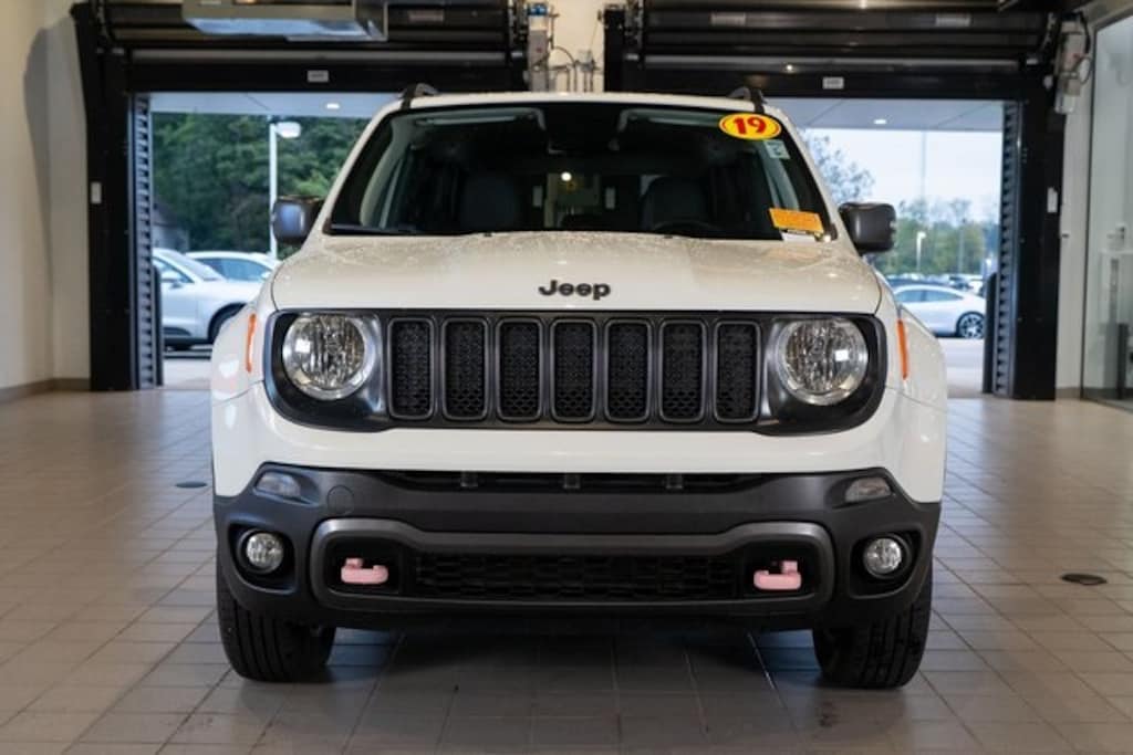 Used 2019 Jeep Renegade Trailhawk SUV