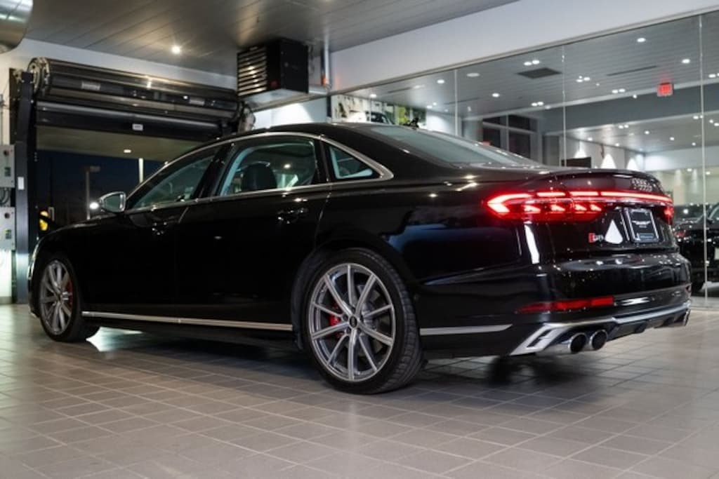 Used 2022 Audi S8 4.0T Sedan