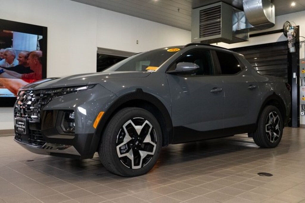 Used 2023 Hyundai Santa Cruz Limited Truck