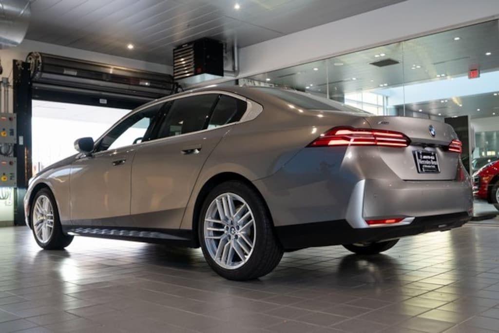Used 2025 BMW 5 Series 530i xDrive Sedan