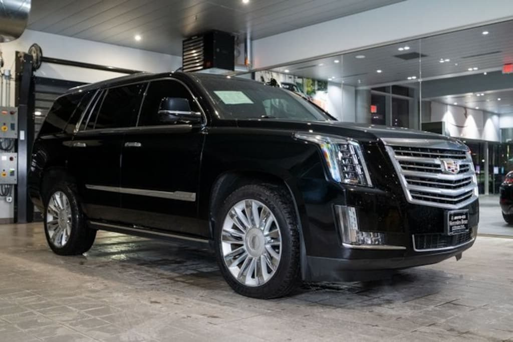 Used 2016 Cadillac Escalade Platinum Edition SUV