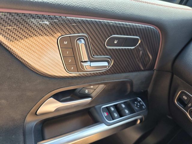 2025 Mercedes-Benz GLB Base - Photo 13