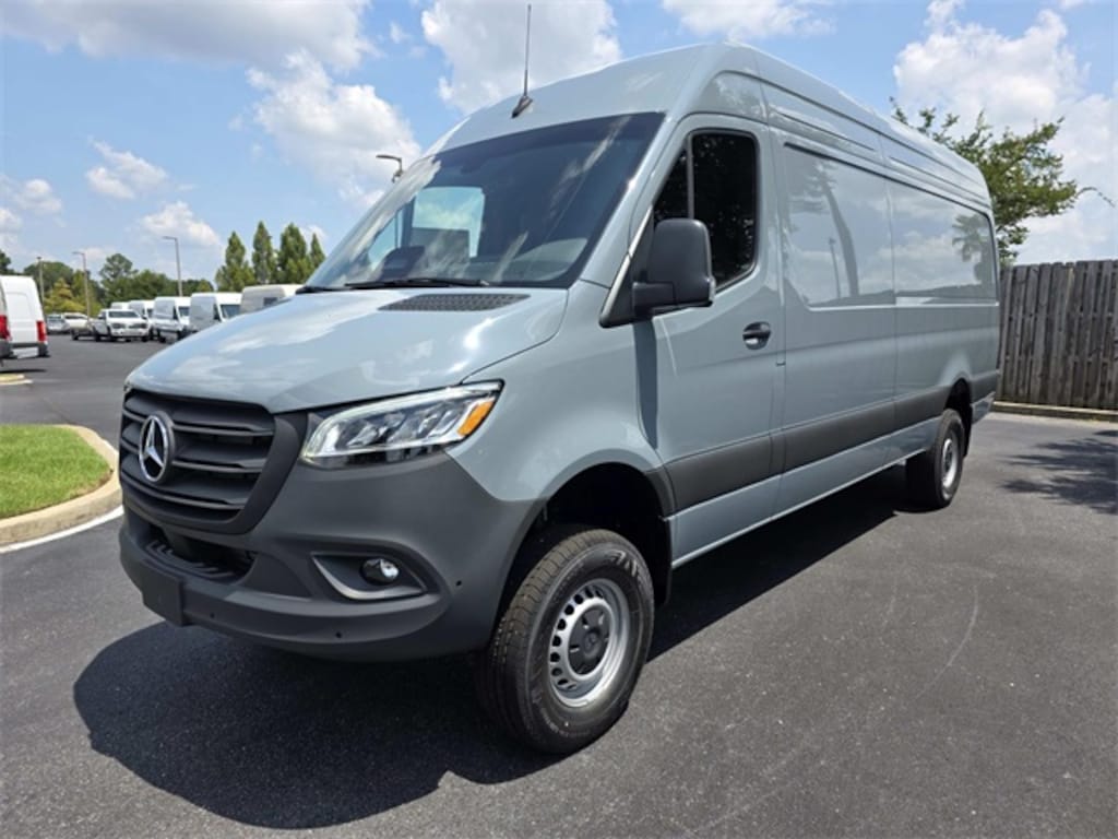 New 2025 Mercedes-Benz Sprinter 2500 Cargo 170 WB Van Cargo Van