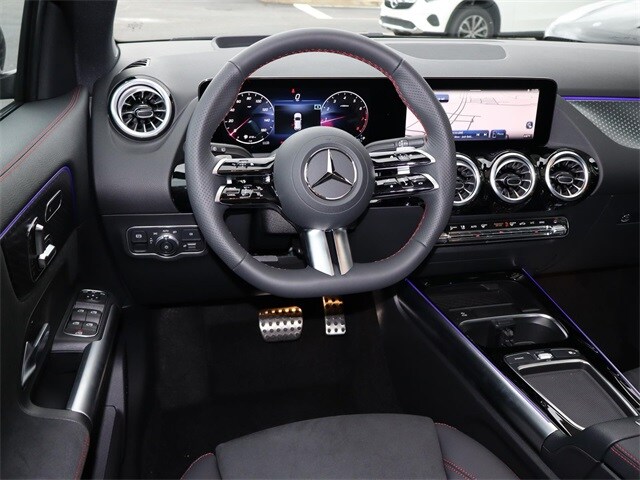 2025 Mercedes Benz GLA 250 photo 4