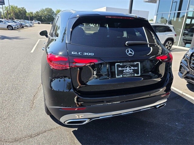 2026 Mercedes Benz GLC 300 photo 3