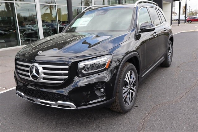 2025 Mercedes Benz GLB 250 photo 2