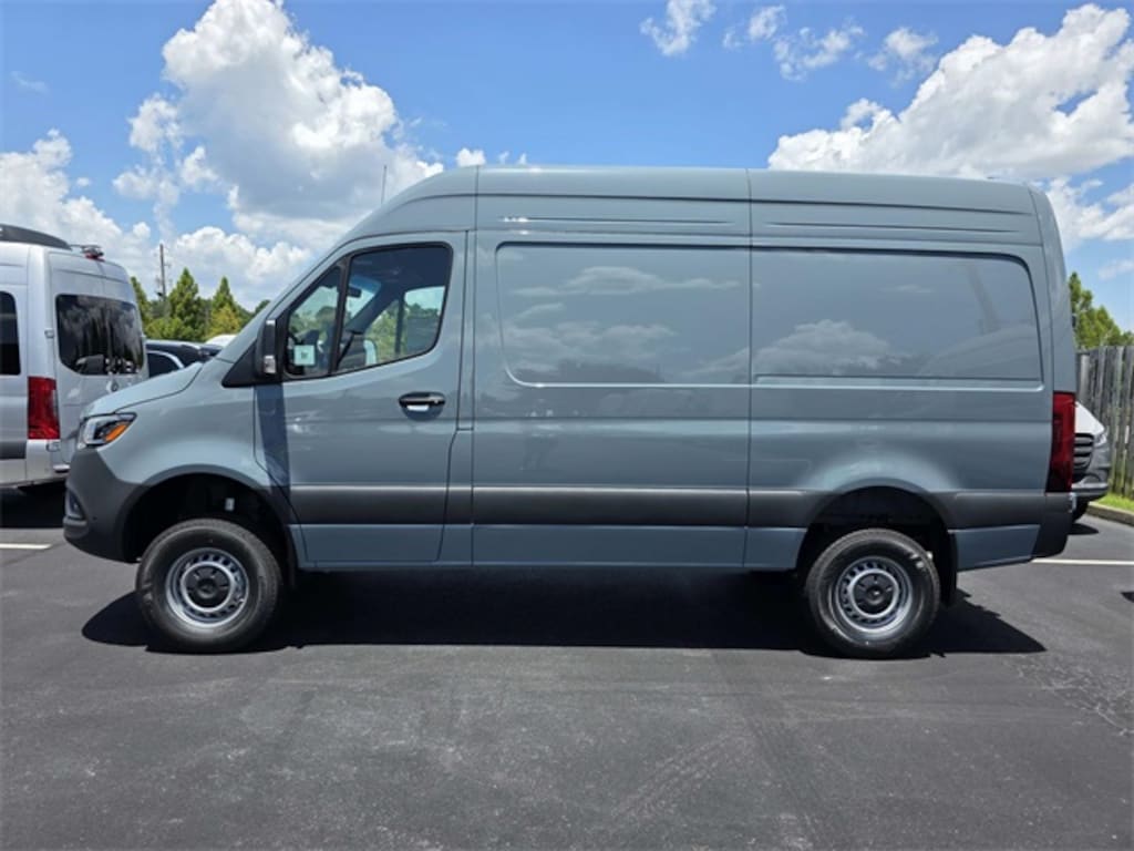 New 2025 Mercedes-Benz Sprinter 2500 Cargo 144 WB Van Cargo Van