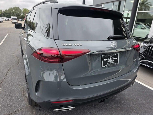 2026 Mercedes Benz GLE 450 4MATIC photo 3