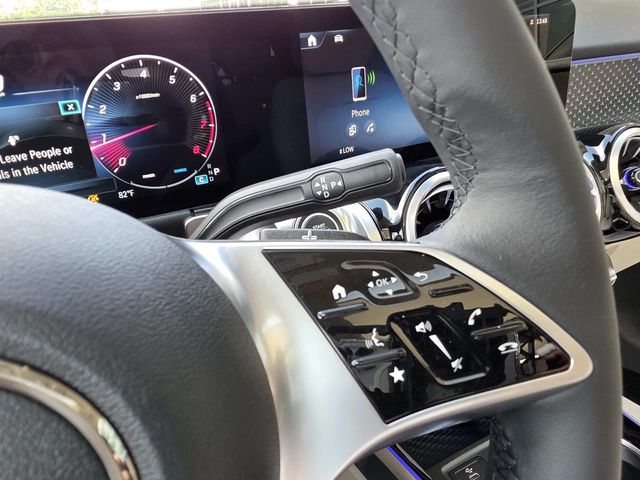 2025 Mercedes-Benz GLB Base - Photo 10