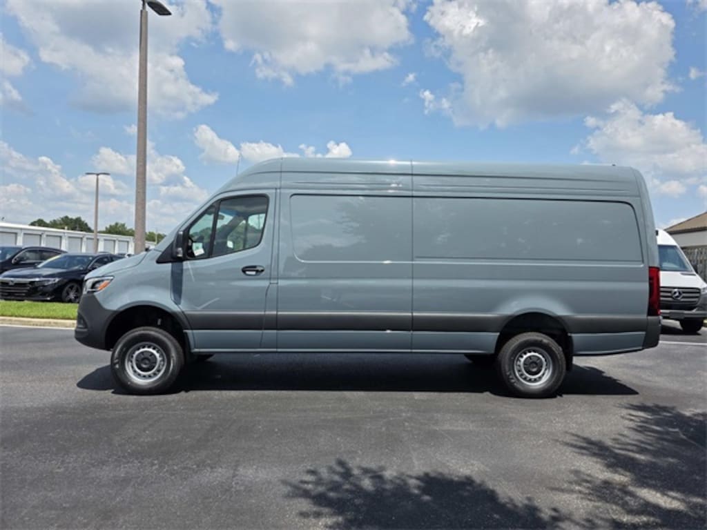New 2025 Mercedes-Benz Sprinter 2500 Cargo 170 WB Van Cargo Van