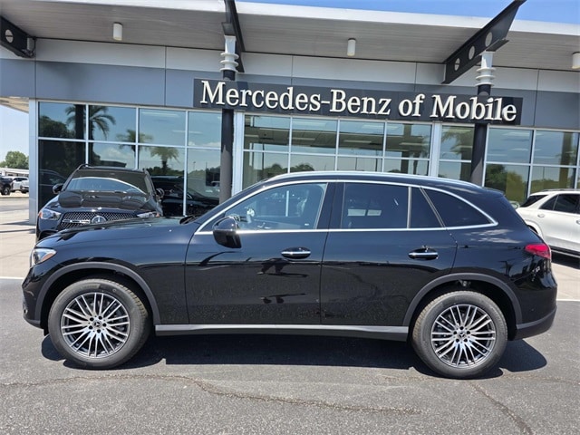 2026 Mercedes-Benz GLC Base's photo