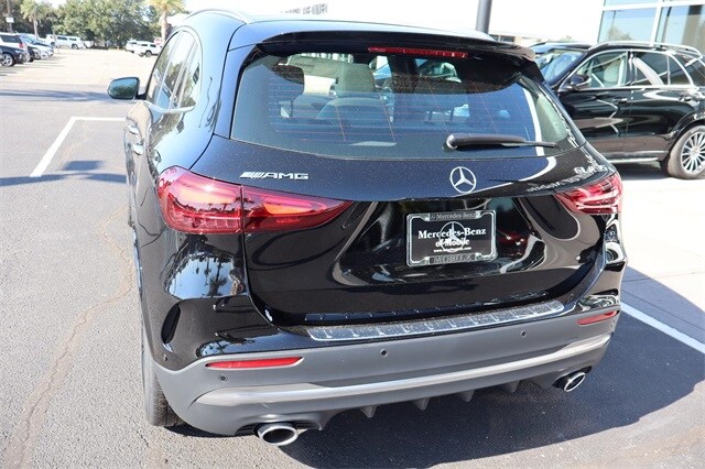 2025 Mercedes Benz GLA 35 AMG photo 3