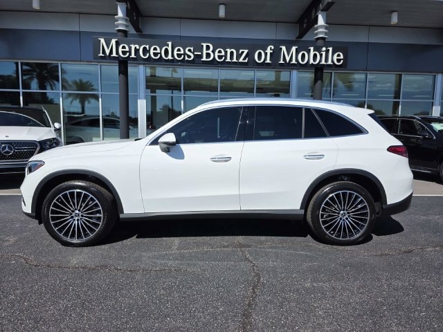 2025 Mercedes-Benz GLC Base