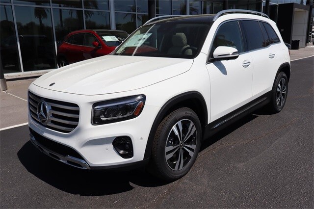 2025 Mercedes Benz GLB 250 photo 2