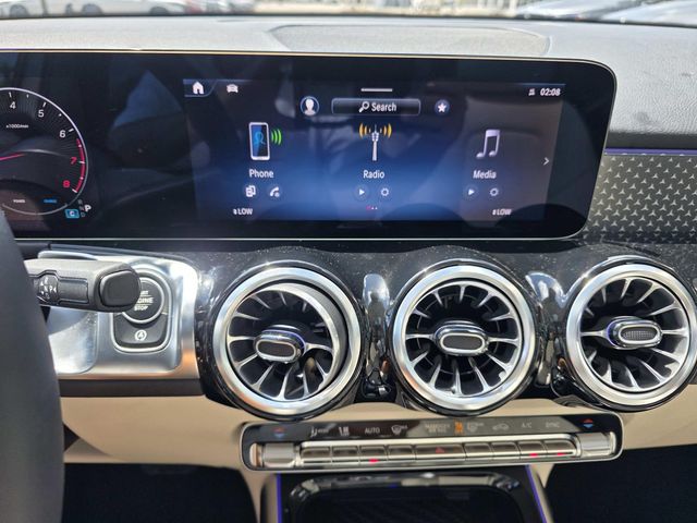 2025 Mercedes-Benz GLB Base - Photo 8