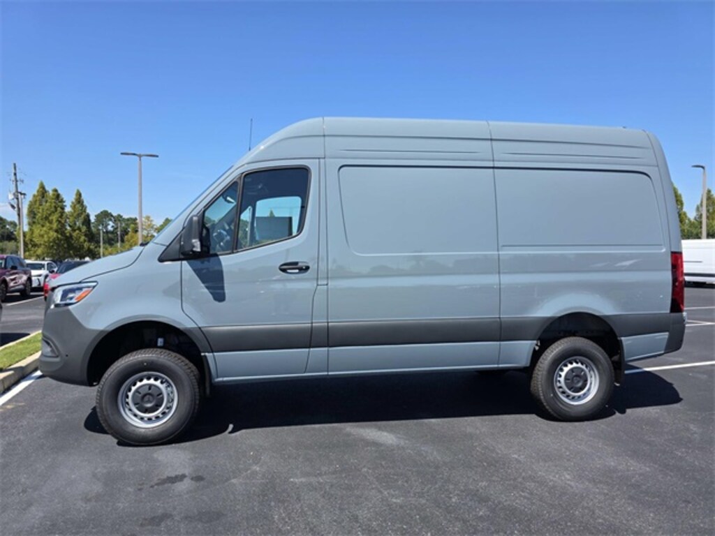 New 2025 Mercedes-Benz Sprinter 2500 Cargo 144 WB Van Cargo Van