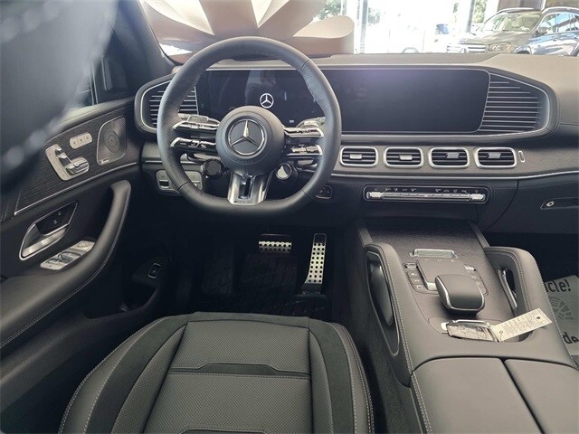 2026 Mercedes Benz GLS AMG 63 photo 4