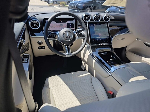 2026 Mercedes Benz GLC 300 photo 4