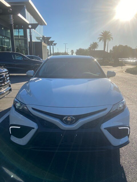 2023 Toyota Camry SE photo 2