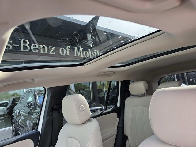2025 Mercedes-Benz GLB Base - Photo 7