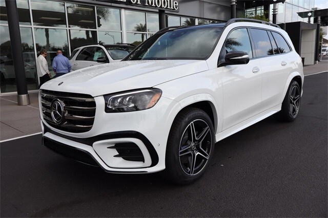 2025 Mercedes Benz GLS 450 photo 2