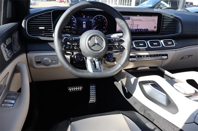 2025 Mercedes Benz GLE 53 AMG photo 4