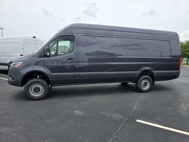 2026 Mercedes-Benz Sprinter 2500 170 Ext WB HO High Roof AWD's photo