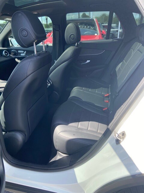 2022 Mercedes Benz GLC 300 4MATIC photo 4