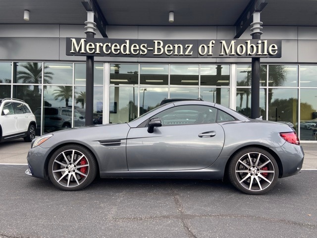 2017 Mercedes-Benz SLC Roadster AMG SLC43's photo