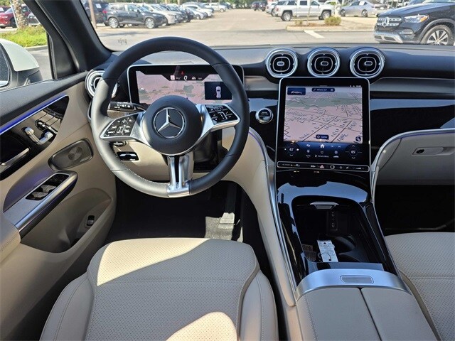2026 Mercedes Benz GLC 300 4MATIC photo 4