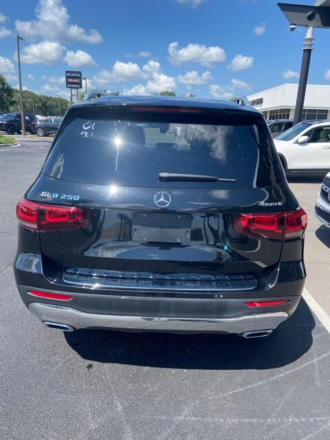 2020 Mercedes Benz GLB 4MATIC 250 photo 3