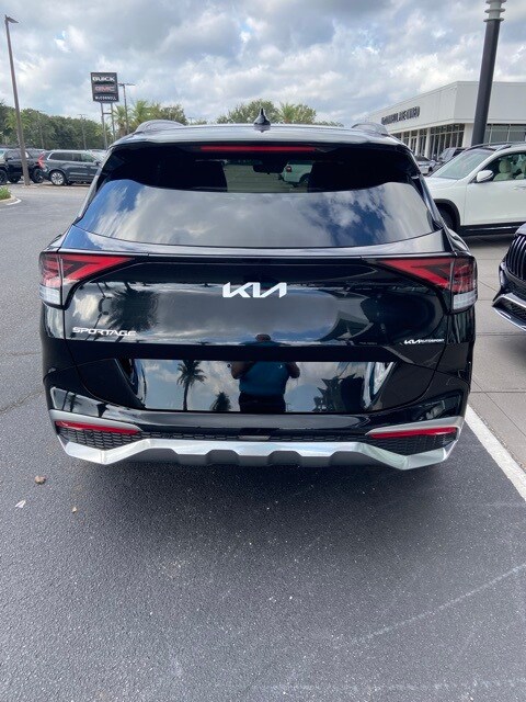 2024 Kia Sportage photo 3