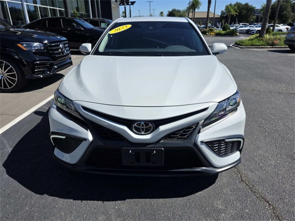 Used 2023 Toyota Camry SE Sedan