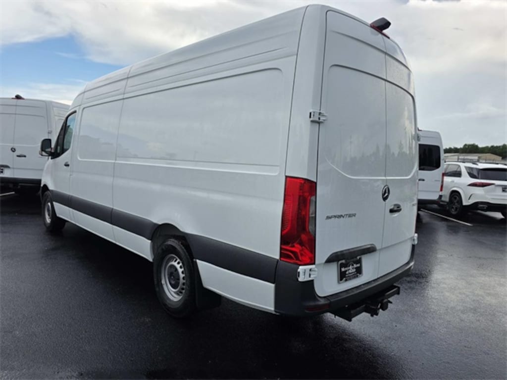 New 2025 Mercedes-Benz Sprinter 2500 Cargo 170 WB Van Cargo Van