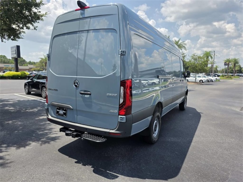 New 2025 Mercedes-Benz Sprinter 2500 Cargo 170 WB Van Cargo Van