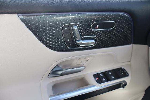 2025 Mercedes-Benz GLB Base - Photo 15