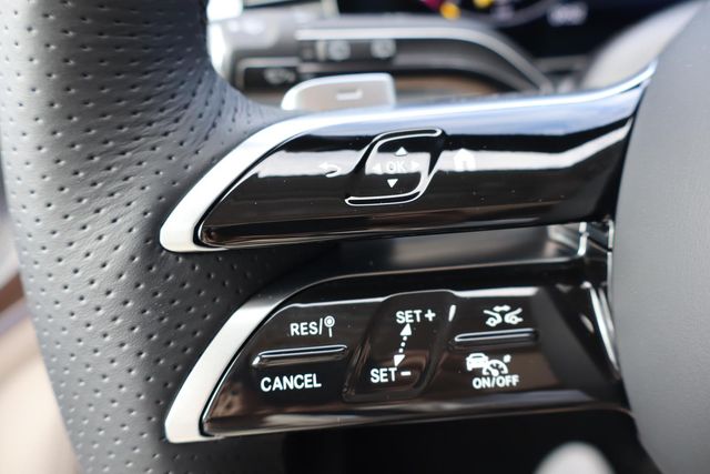 2025 Mercedes-Benz GLS Base - Photo 15