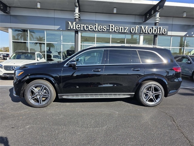 2026 Mercedes-Benz GLS Base's photo