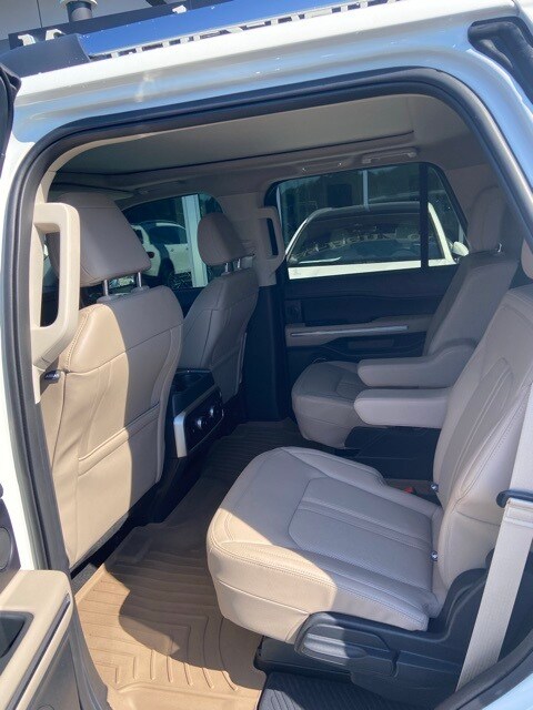 2024 Ford Expedition Limited photo 4