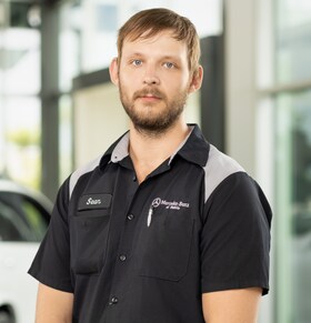 Staff member Sean Worlie from 918f519f302b