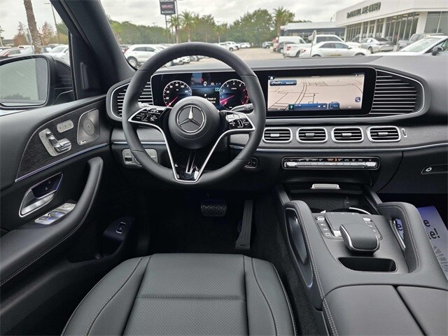 2026 Mercedes Benz GLE 450 4MATIC photo 4