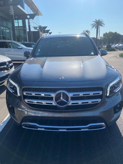 2023 Mercedes Benz GLB 250 photo 2