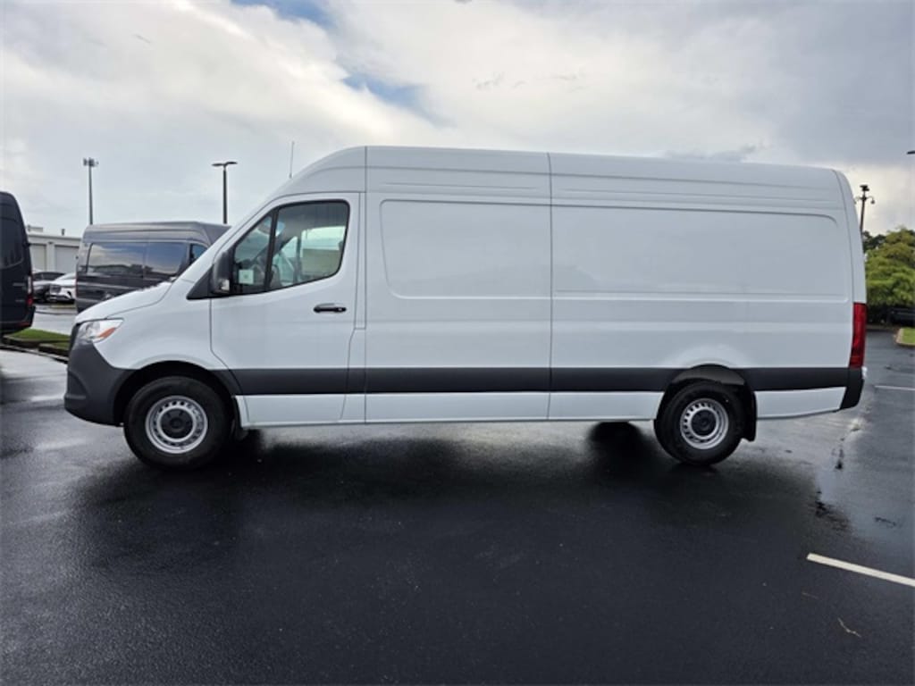 New 2025 Mercedes-Benz Sprinter 2500 Cargo 170 WB Van Cargo Van