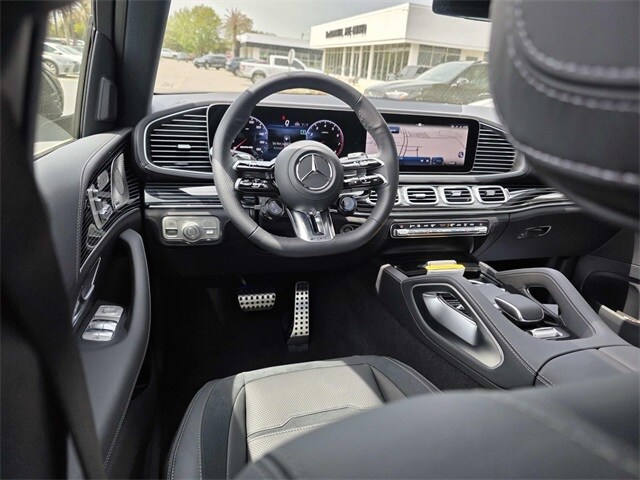 2025 Mercedes Benz GLE 53 AMG photo 4