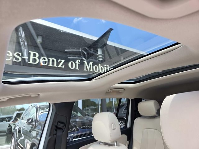 2025 Mercedes-Benz GLB Base - Photo 7