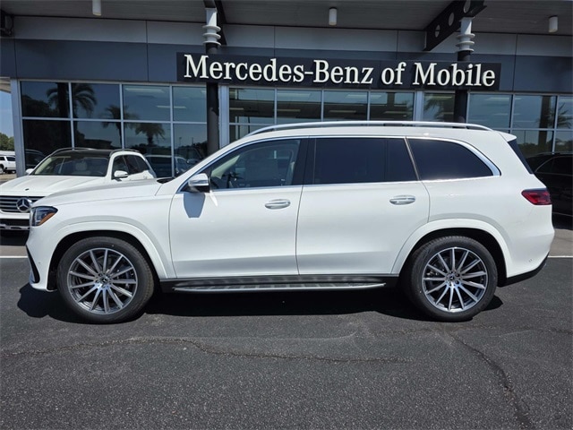 2026 Mercedes-Benz GLS Base's photo