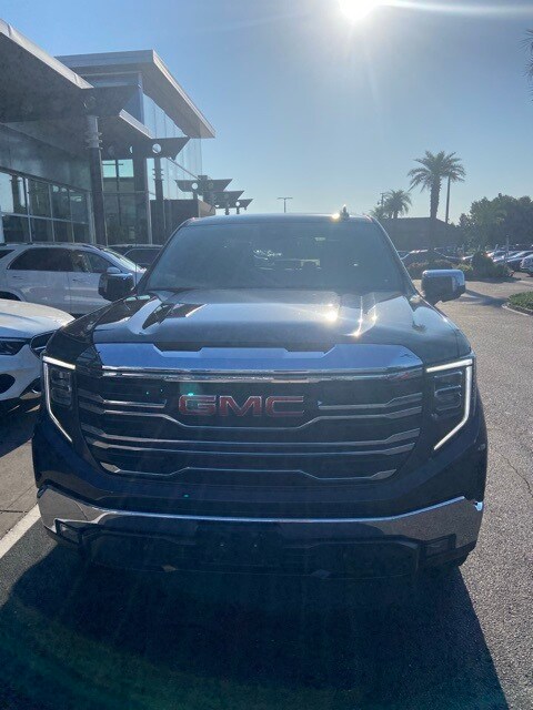2022 Gmc Sierra 1500 SLT photo 2