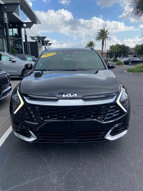 2024 Kia Sportage photo 2