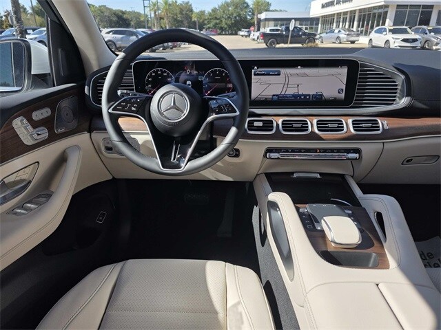 2026 Mercedes Benz GLE 450 4MATIC photo 4