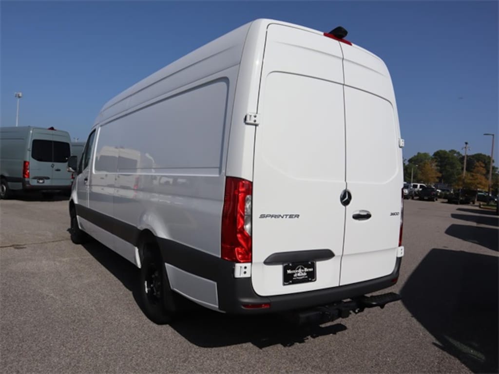 New 2024 Mercedes-Benz Sprinter 3500 Cargo 170 WB Van Cargo Van